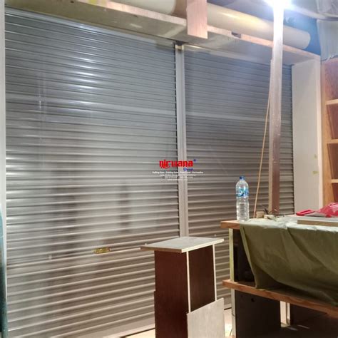 Proyek Pemasangan Pintu Rolling Door One Sheet Full Perforated Di