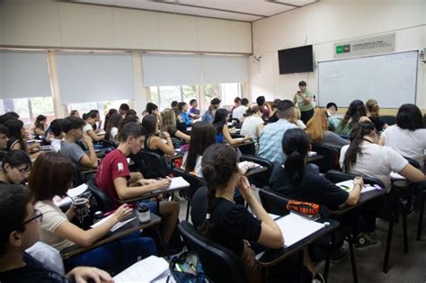 Estudiantes Se Suman A Las Carreras Presenciales De La Unl