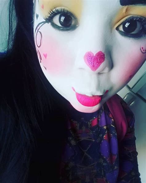 Pin By Jojo Amai On Clowns Female Clown Cute Clown Halloween Face