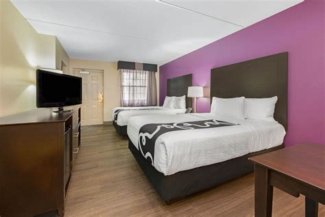 La Quinta Inn by Wyndham Miami Airport North | Miami, FL Hotels