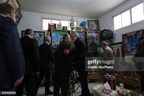 Senior Political Hamas Leader Ismail Haniya Visits The Family Of Sheikh ...