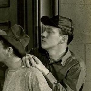 huntz hall net worth at death