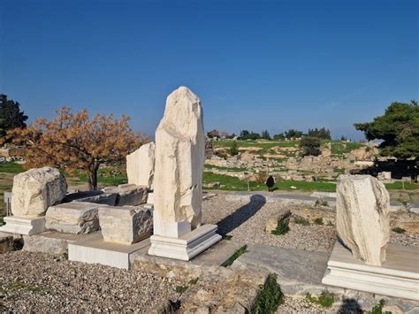 guide  ancient corinth unfolding greece