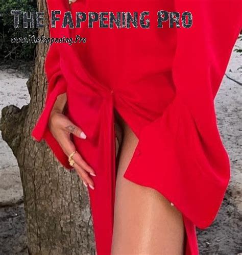 Dua Lipa Exposed Her Pussy On The Day Of Her Th Birthday Photos The Fappening