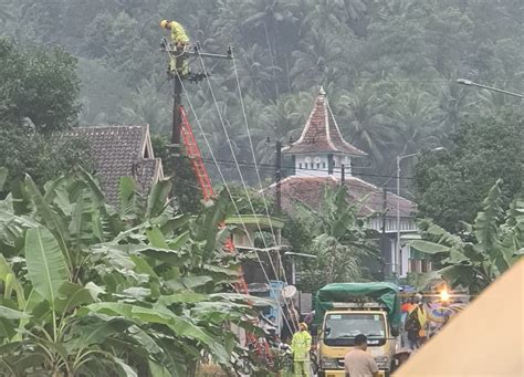 Pln Hentikan Sementara Pasokan Listrik Untuk Keselamatan Warga