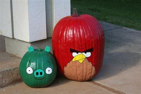 Foodista | 5 Incredible Angry Birds Halloween Pumpkins