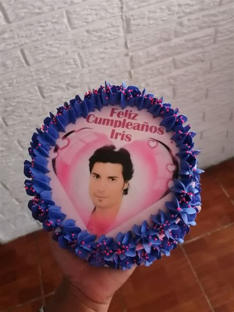 Inspo mini cake Chayanne Chayanne Cumpleaños Feliz cumpleaños