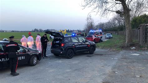 Gravissimo Incidente Tra Due Auto A Pozzo D Adda Un Morto Prima La