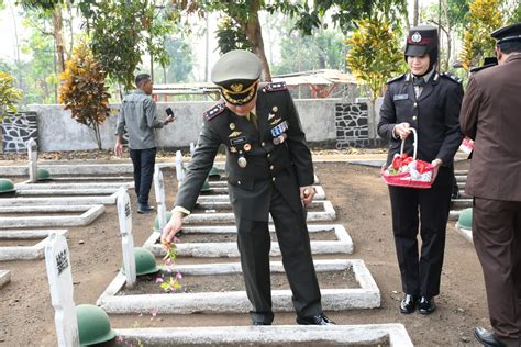 Dandim 0822 Bondowoso Hadiri Upacara Ziarah Nasional Hari Pahlawan 2023