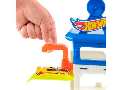 Ripley VEHICULO HOT WHEELS HDP06 ESCAPE DEL SALTO TIBURON