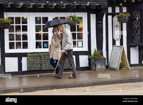 Tenterden Kent Uk 12th May 2023 Uk Weather People Shelter From