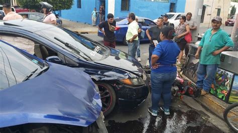 Irrespeto A Una Se Al De Alto Provoca M Ltiple Accidente En Santa Ana