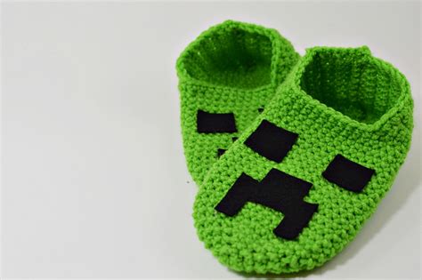 Ravelry Minecraft Creeper Slippers Pattern By Codi Hudnall