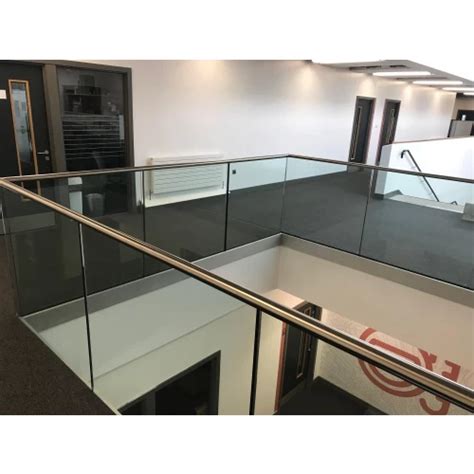 Hochwertige Glas Balustrade U Channel Geländer Frameless Glas Runde Top