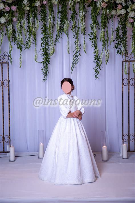 Two white lace custom made Gowns for sale – Instagowns