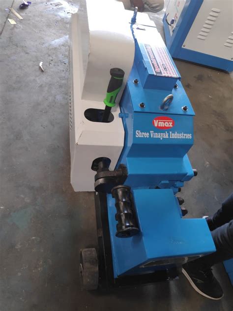 3 Kw Fully Automatic Rebar Cutter 32 Mm 390 Kg Model Name Number Gq