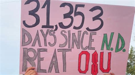 Best College GameDay Signs From Notre Dame Fighting Irish At Ohio State