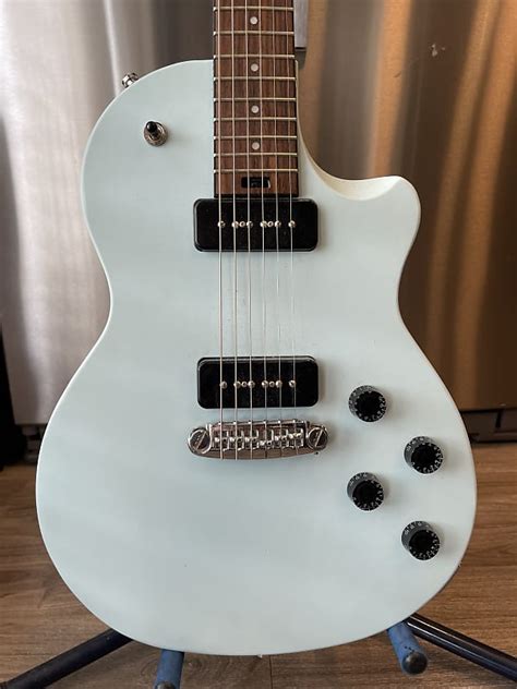 Larrivee Rs Blue Reverb