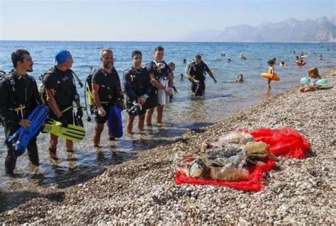 Konyaaltı Sahili nde Deniz ve Kıyı Temizliği Yapıldı Haberler