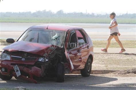 Fuerte Accidente En La Costanera Santafesina Durante La Madrugada De