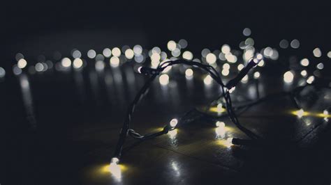 Garland Light Glare 4k Hd Wallpaper