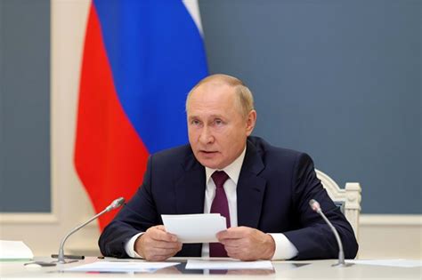 R Ssia Vladimir Putin Anuncia Candidatura S Presidenciais De Mar O De