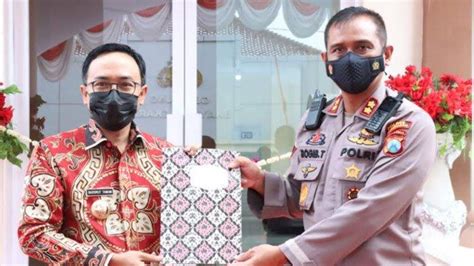 Ikut Resmikan Gedung SPKT Polres Pamekasan Yang Baru Bupati Baddrut