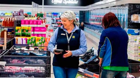 Aldi ofrece empleo para mayores de 50 años con contrato indefinido y un