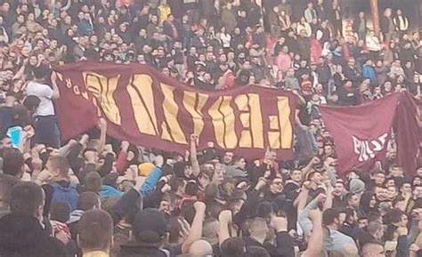 Roma Striscione Fedayn Esposto A Belgrado E Poi Bruciato Video