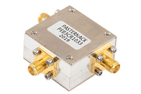 Circulator With 18 DB Isolation From 3 GHz To 5 GHz 10 Watts And SMA