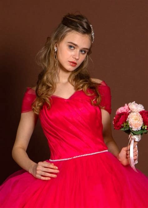 Abito Da Sposa E Cerimonia Rosso Stile Principessa Con Gonna Amplia In