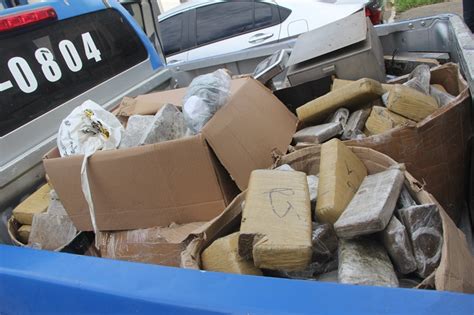 Quilos De Drogas S O Incinerados Em Teixeira De Freitas Bahia