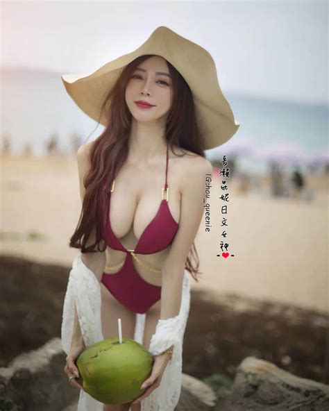 クィニーさんのインスタグラム写真 クィニーinstagram「椰香比不上奶香🙈🙈 Bikini：waveshine 長瀨昆妮日文