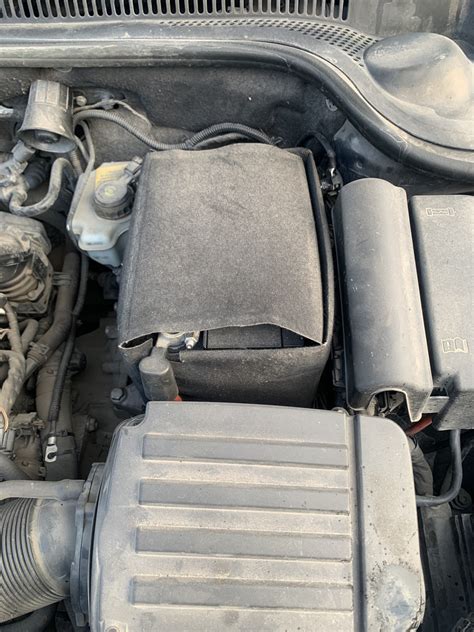 Чехол на АКБ — Volkswagen Jetta VI, 1,4 л, 2011 года | своими руками ...