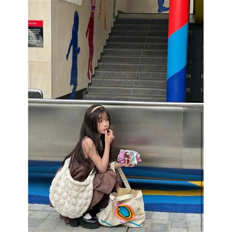 韓國免稅店 Carlyn 雲朵包 肩背包 babe bag Cozy Bag Soft Bag 預購 蝦皮購物