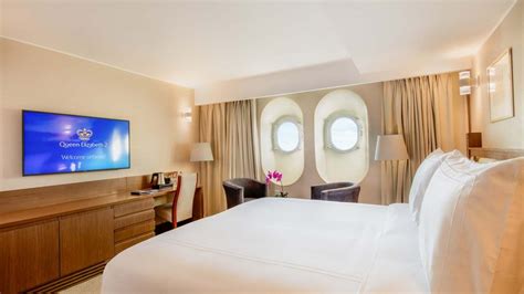 QE2 rechristened as Dubai hotel – Business Traveller