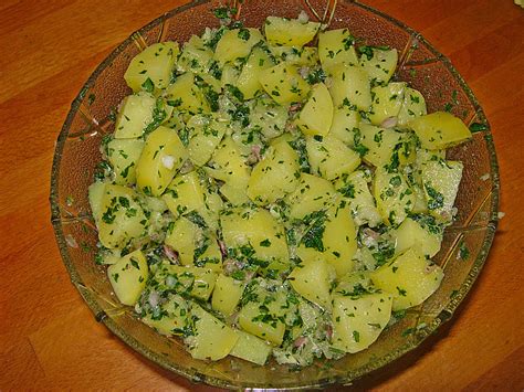 Kartoffelsalat In Zitronensauce Von Knobichili Chefkoch De