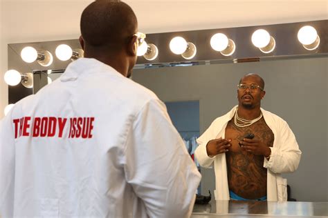 Getting Prepped Body Issue 2016 Von Miller Behind The Scenes Espn