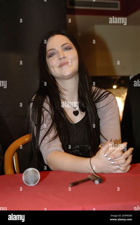 Amy Lee Singer