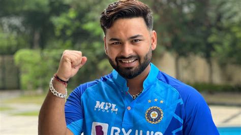 Rishabh Pant | How Rishabh Pant Became a Cricketer?