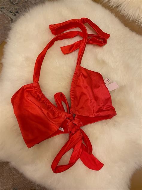 Victorias Secret Bikini Halterneck Överdel Röd Köp på Tradera 677612219