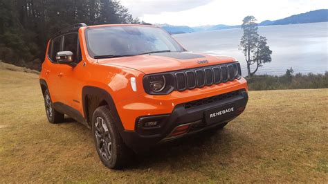 Jeep Lanzó El Nuevo Renegade En Argentina Parabrisas