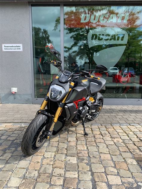 Umgebautes Motorrad Ducati Diavel 1260 S von Ducati Düsseldorf 1000PS at