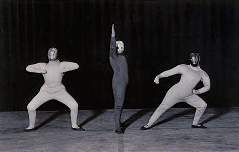 Oskar Schlemmer S Ballet Of Geometry In Pictures Ballet Pictures