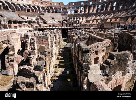 El Coliseo Es El S Mbolo Ic Nico De La Ciudad De Roma Italia Fotograf A