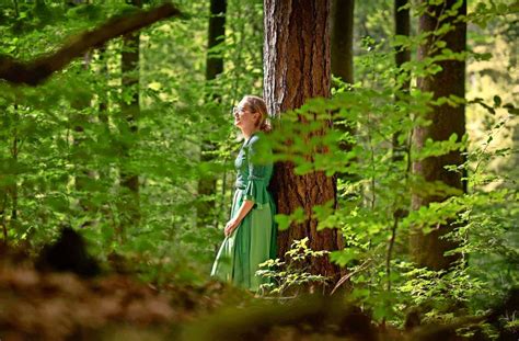 Schw Bischer Wald Bei Rudersberg Auf Wandertour Mit Einer Waldfee