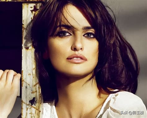 See How Penelope Cruz Shines In A Star Studded International Film Scene