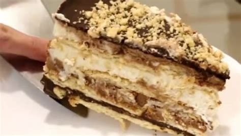 Kinder Bueno Torta Kremasta I Zavodljiva Lepotica Kojoj Niko Ne Mo E