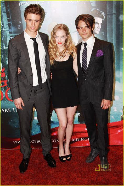 Photo: amanda seyfried red riding hood euro premiere 10 | Photo 2533711 ...