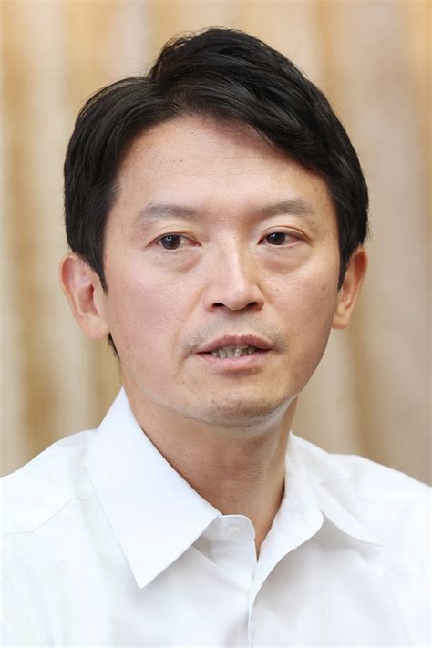 「兵庫県民の恥」斎藤知事、カニ・カキの次は革ジャンまで “おねだり” 発覚も「先手を打てばどうということもない」唖然発言 Smart